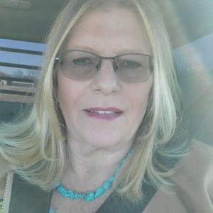 Meet your Posher, Virginia